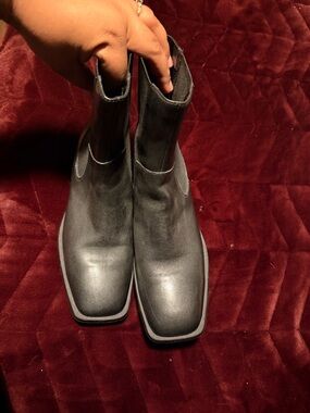 Vagabond Shoemakers Black Leather Square-Toe Chelsea Boots Size 38